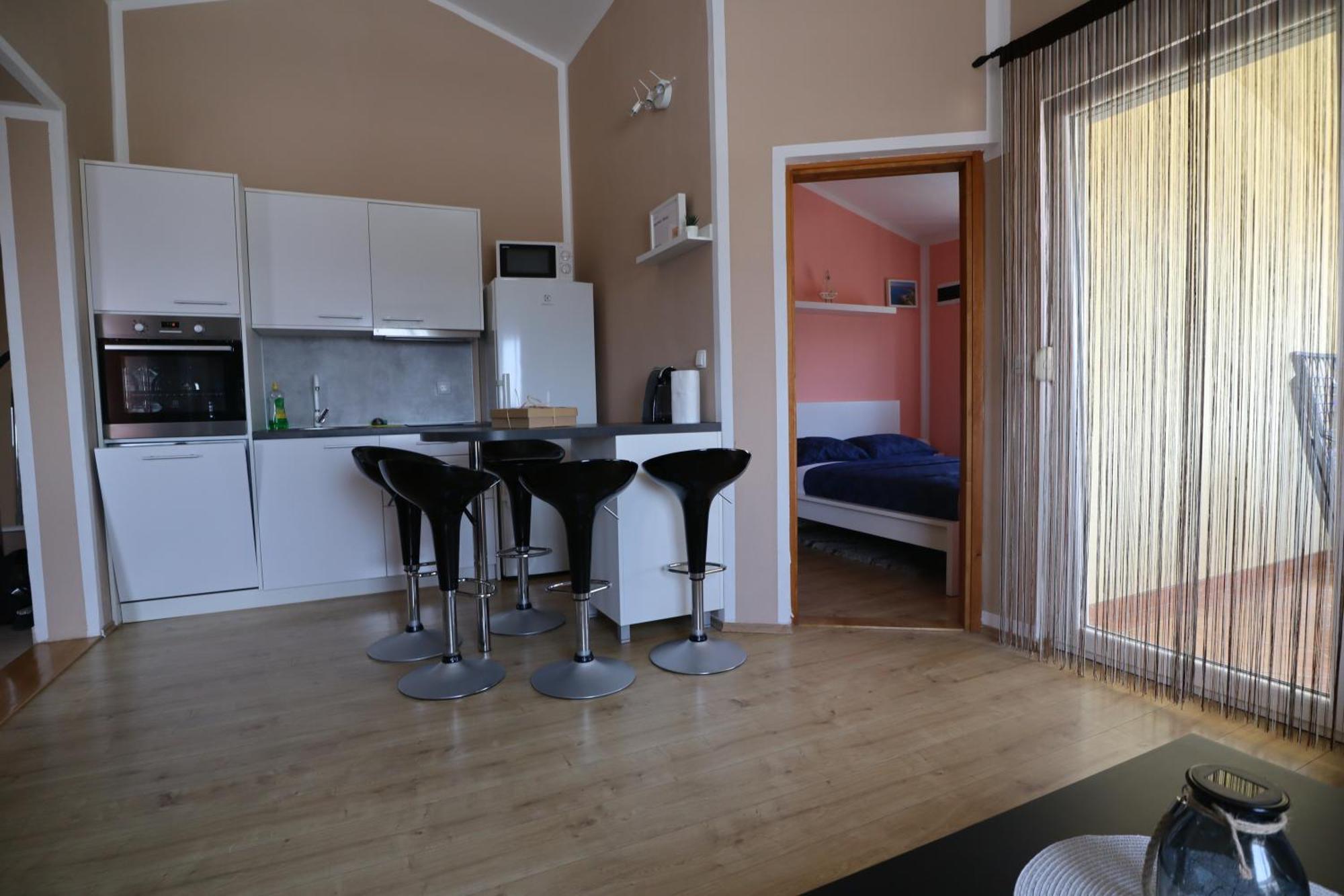 Apartman ˝Abaza˝ Vir Luaran gambar